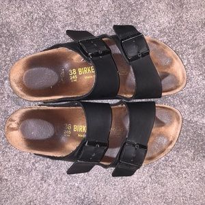 Black Arizona Birkenstock’s